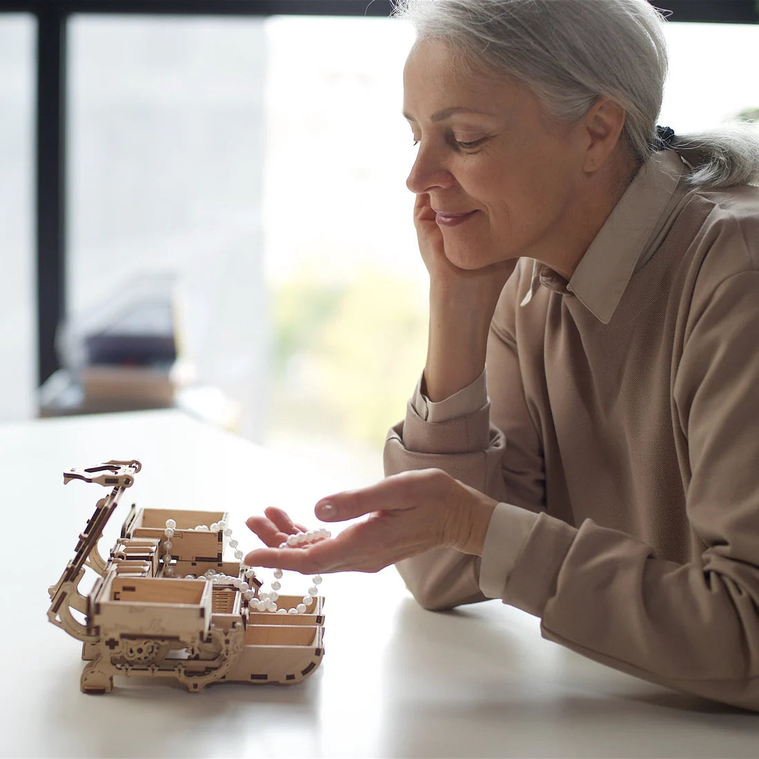 Puzle 3D de madera mecánico Ugears - Joyero- Antique box 🗝️