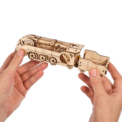 Puzle 3D de madera mecánico UGEARS- Mini Locomotora 🚂