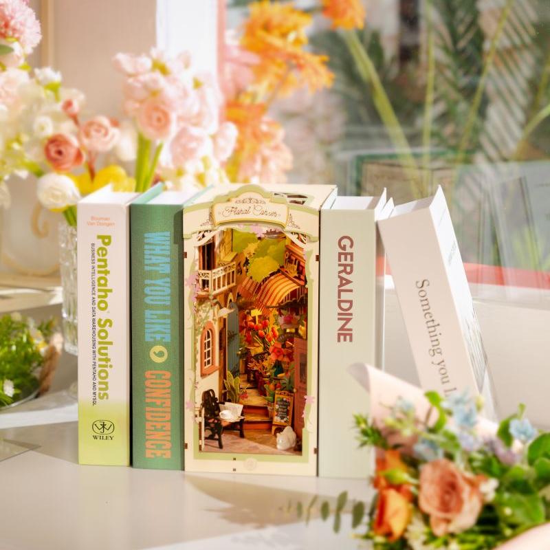 Puzzle 3D miniatura Robotime - Book Nook - Floral Corner TGB09 🌻🌼