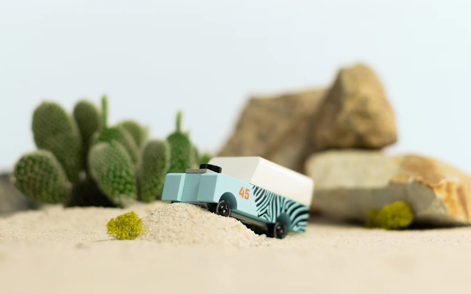 CANDYLAB AUTOS DE COLECCIÓN - MINI ZEBRA DRIFTER (PIKIWOOD) 🚙🦓