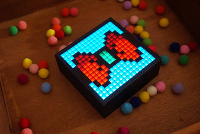 Parlante bluetooth Divoom - Timebox EVO pixel art classic