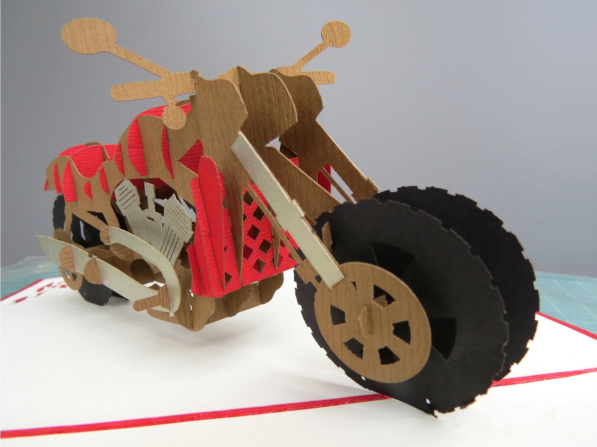 Tarjeta pop-up Kiriarte- Moto Harley Ruta 66 🏍️🔥