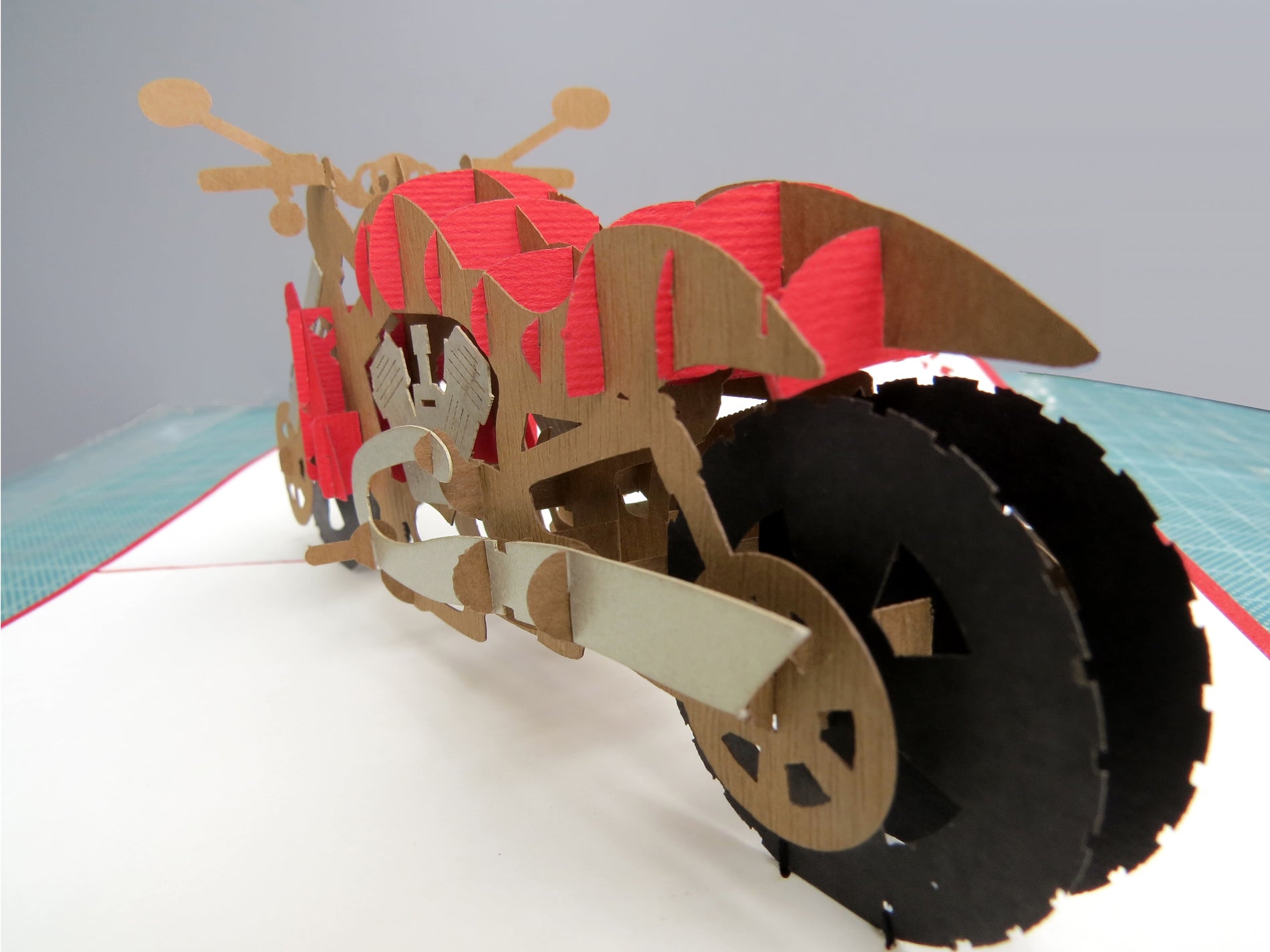 Tarjeta pop-up Kiriarte- Moto Harley Ruta 66 🏍️🔥