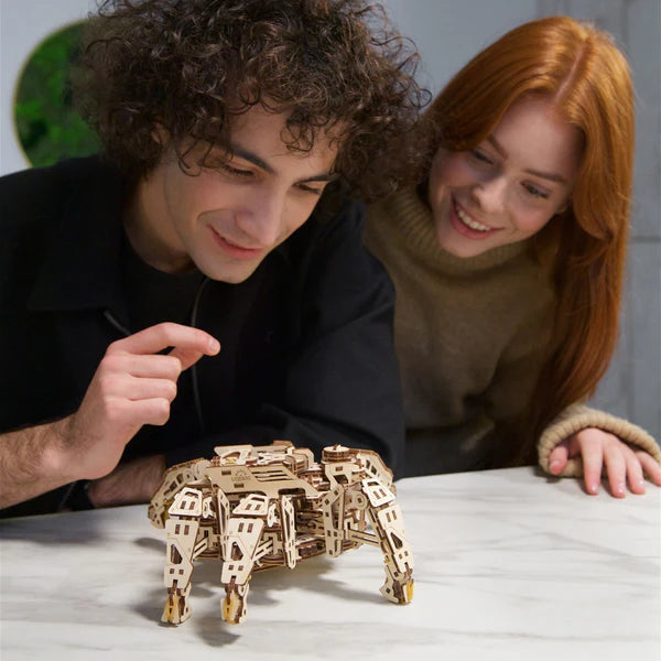Puzle 3D de madera- Hexápodo- Ugears 🕷️