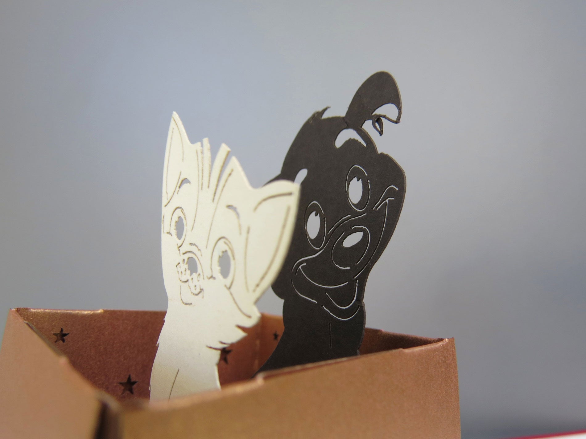 Tarjeta pop-up Kiriarte- El Gatito y el Cachorro ♥️🐱🐶