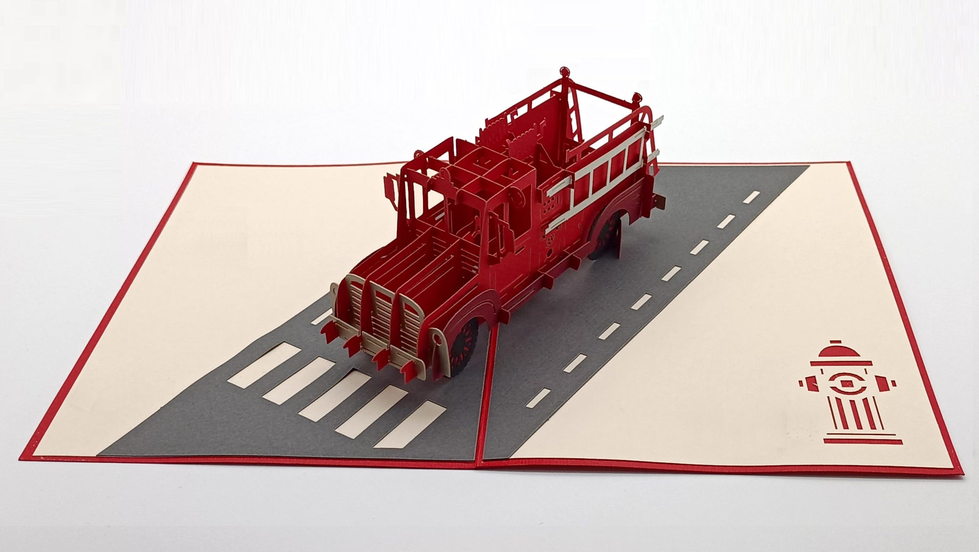 Tarjeta pop-up Kiriarte- Camión bombero 🚒 (Fire)