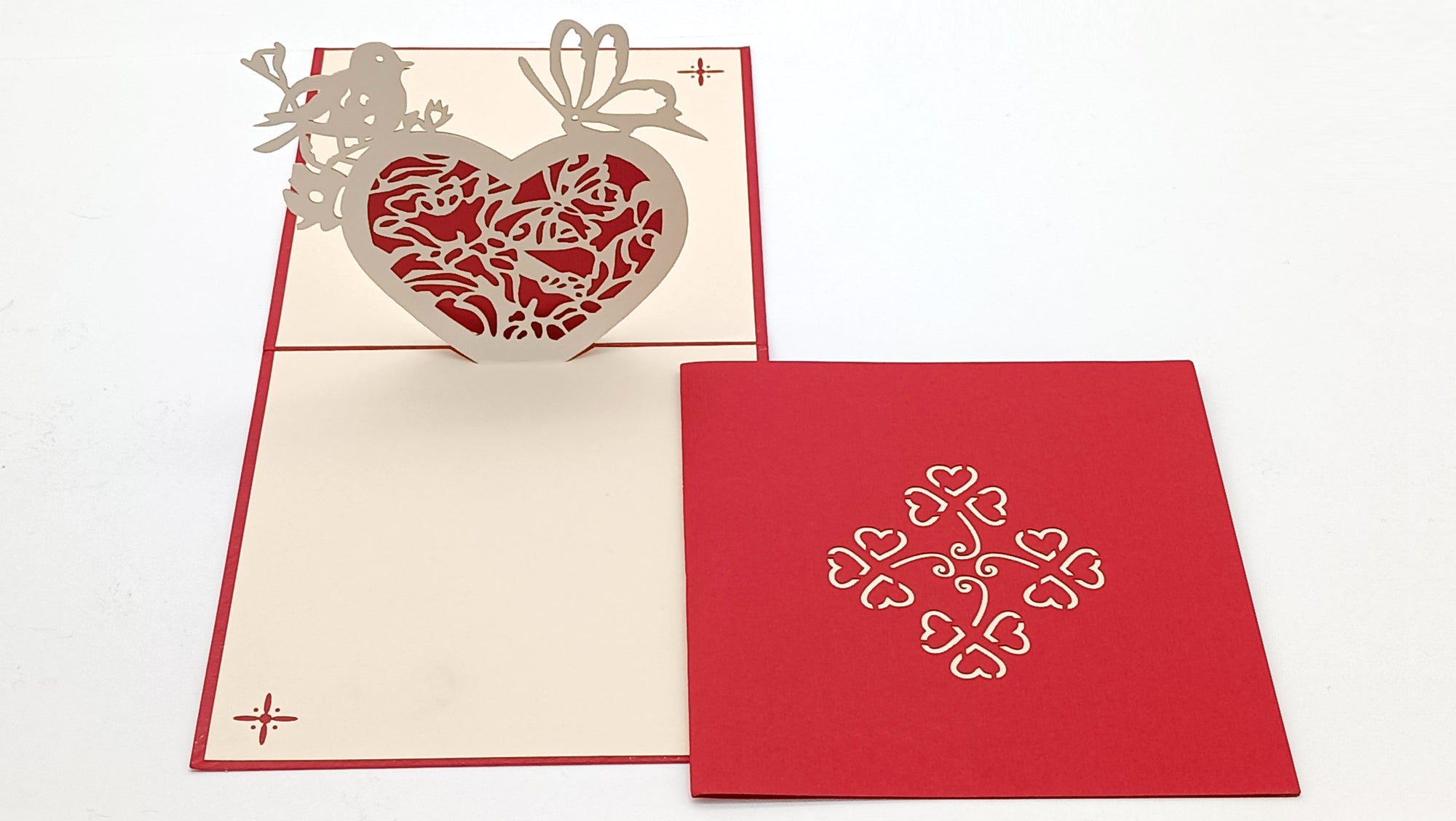 Tarjeta pop-up Kiriarte- Corazón y pájaro ♥️🕊️