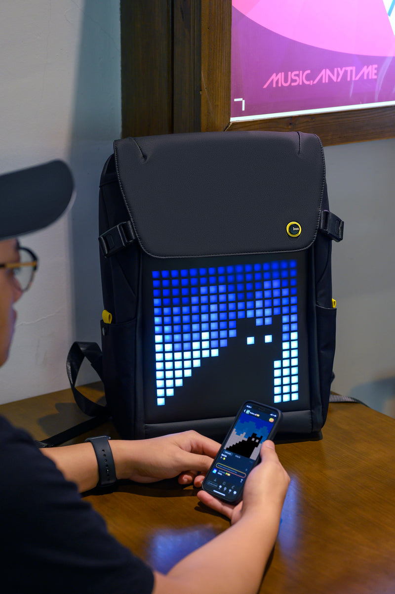 Divoom Pixoo Backpack M - Mochila M con pantalla Pixel Art