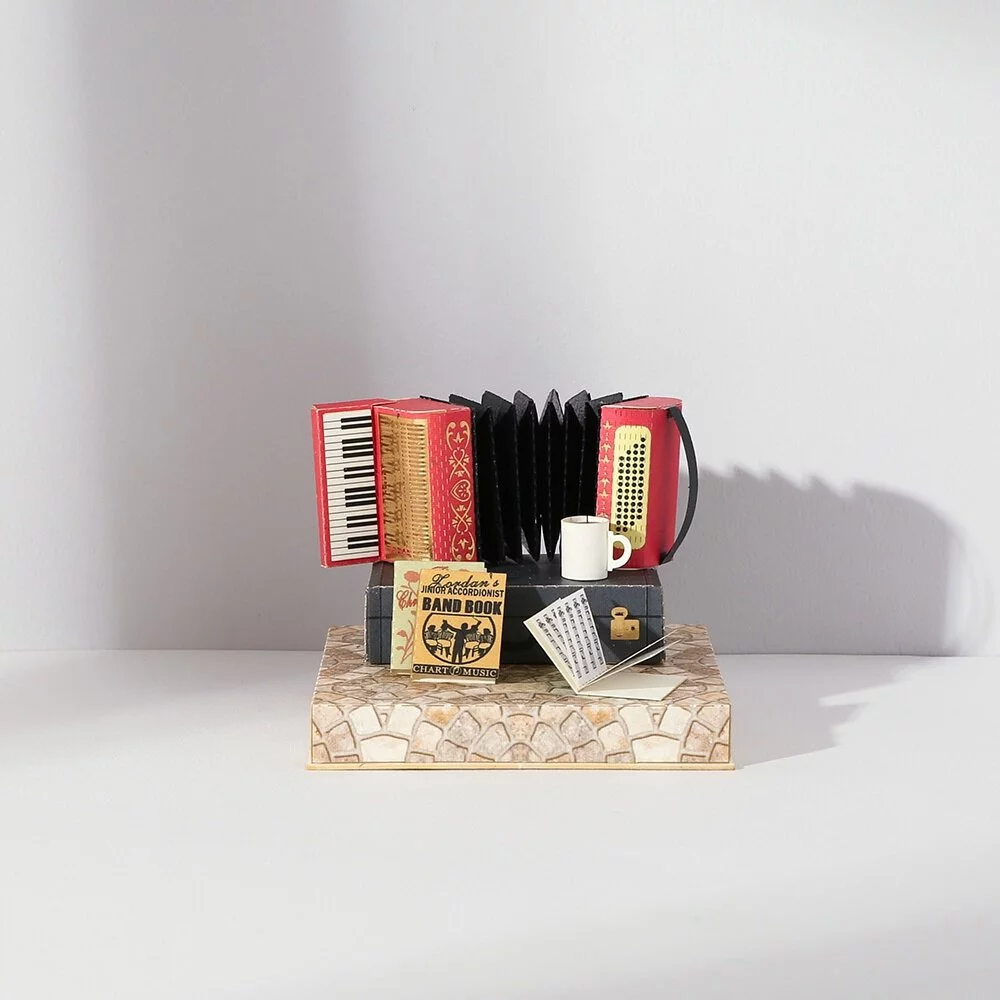 Puzzle 3D papel PaperNthought VINTAGE DIY KIT / ACCORDION 🎶