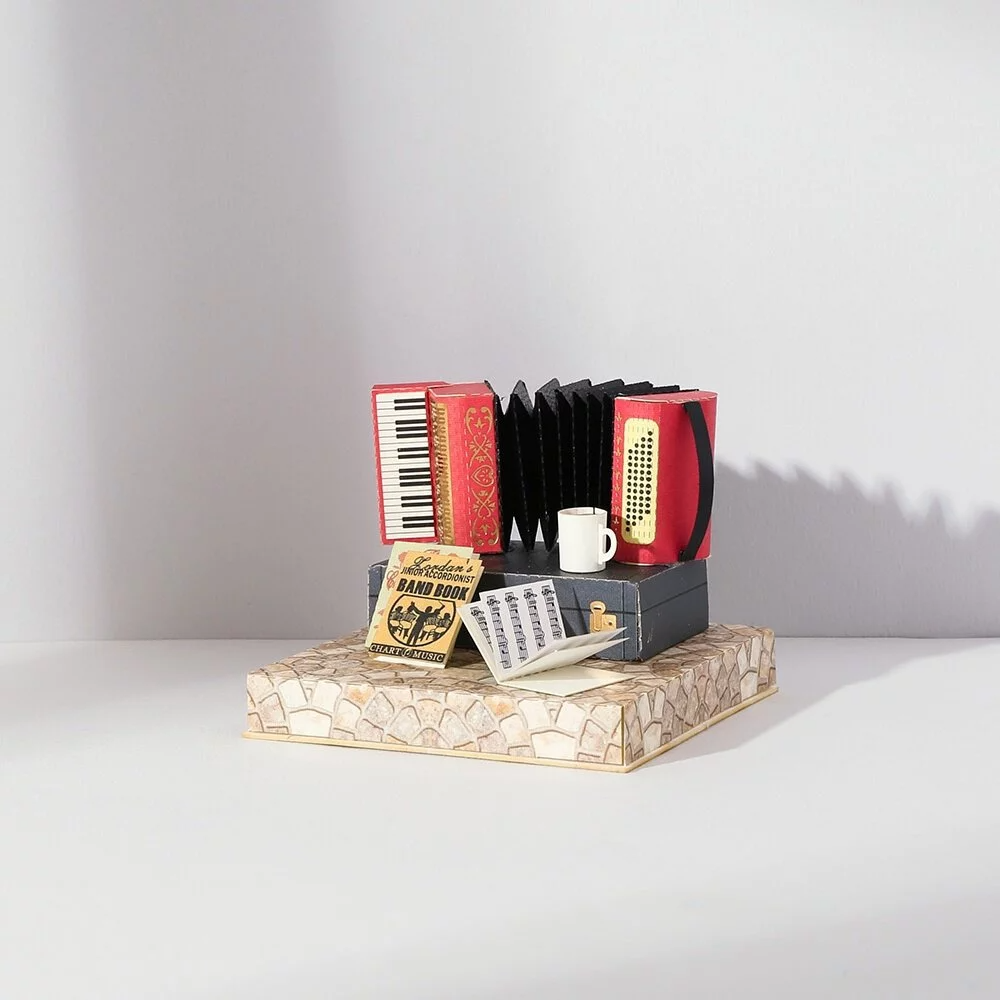 Puzzle 3D papel PaperNthought VINTAGE DIY KIT / ACCORDION 🎶