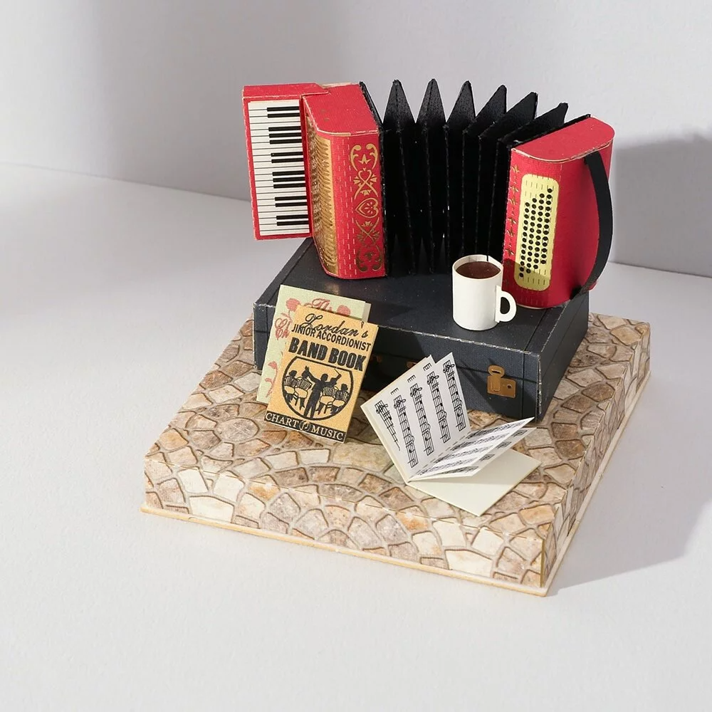 Puzzle 3D papel PaperNthought VINTAGE DIY KIT / ACCORDION 🎶