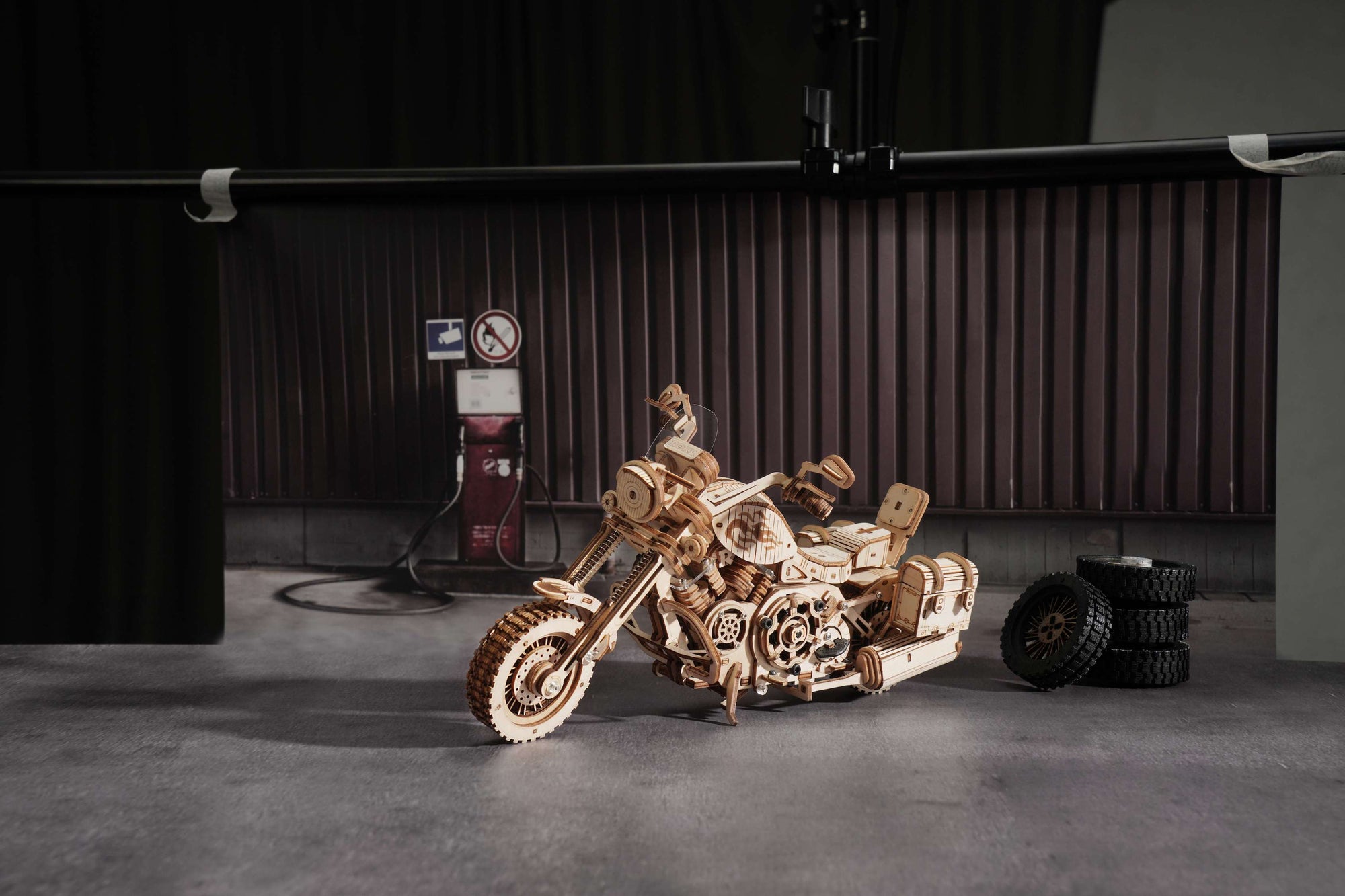 Puzzle 3d madera Robotime  - Cruiser Motorcycle (Moto crucero)