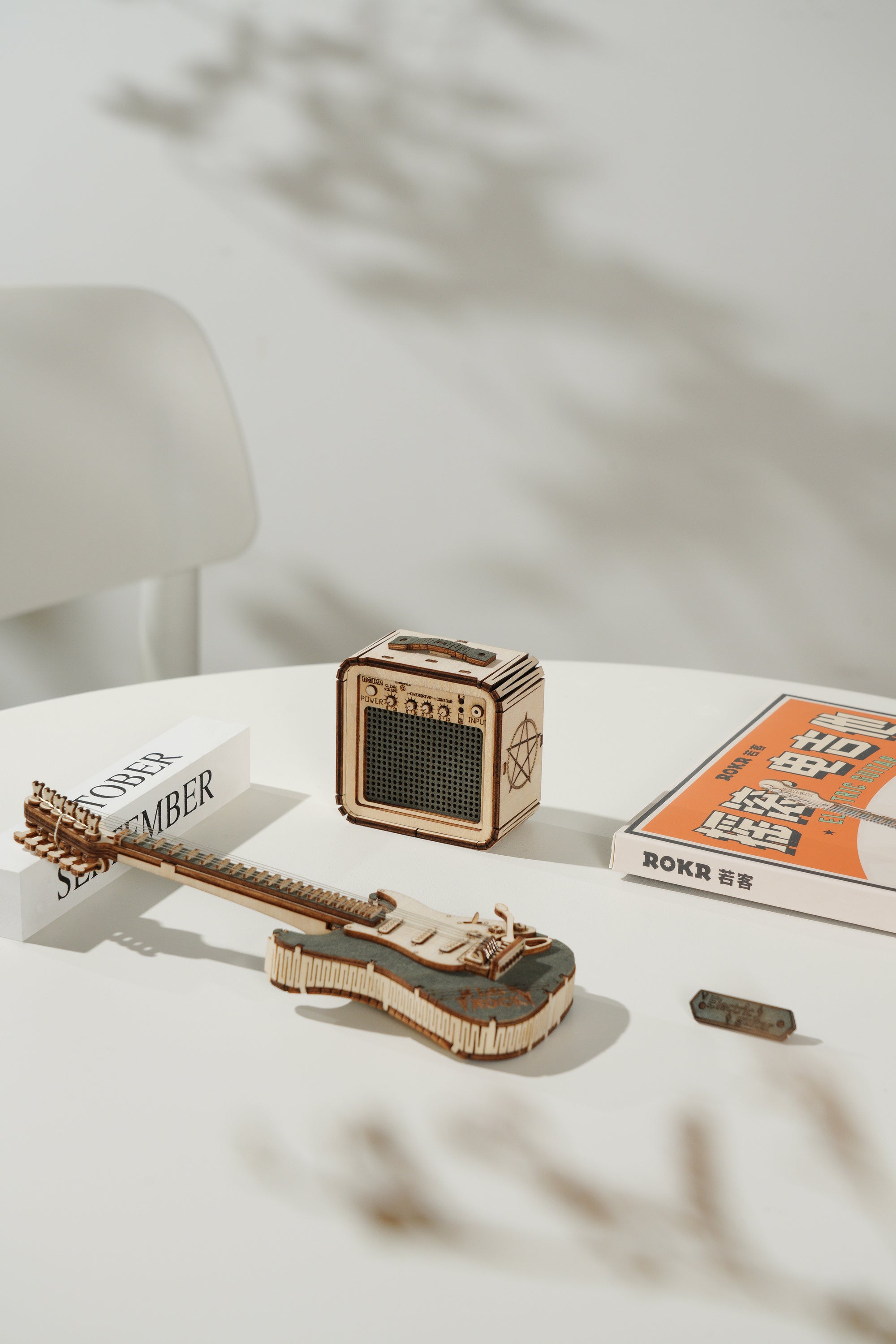 Puzzle 3d madera Robotime - Electric guitar (Guitarra eléctrica)