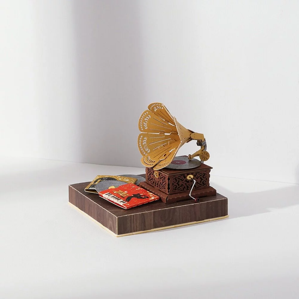 Puzzle 3d papel PaperNthought - VINTAGE DIY KIT / PHONOGRAPH (Vitrola)