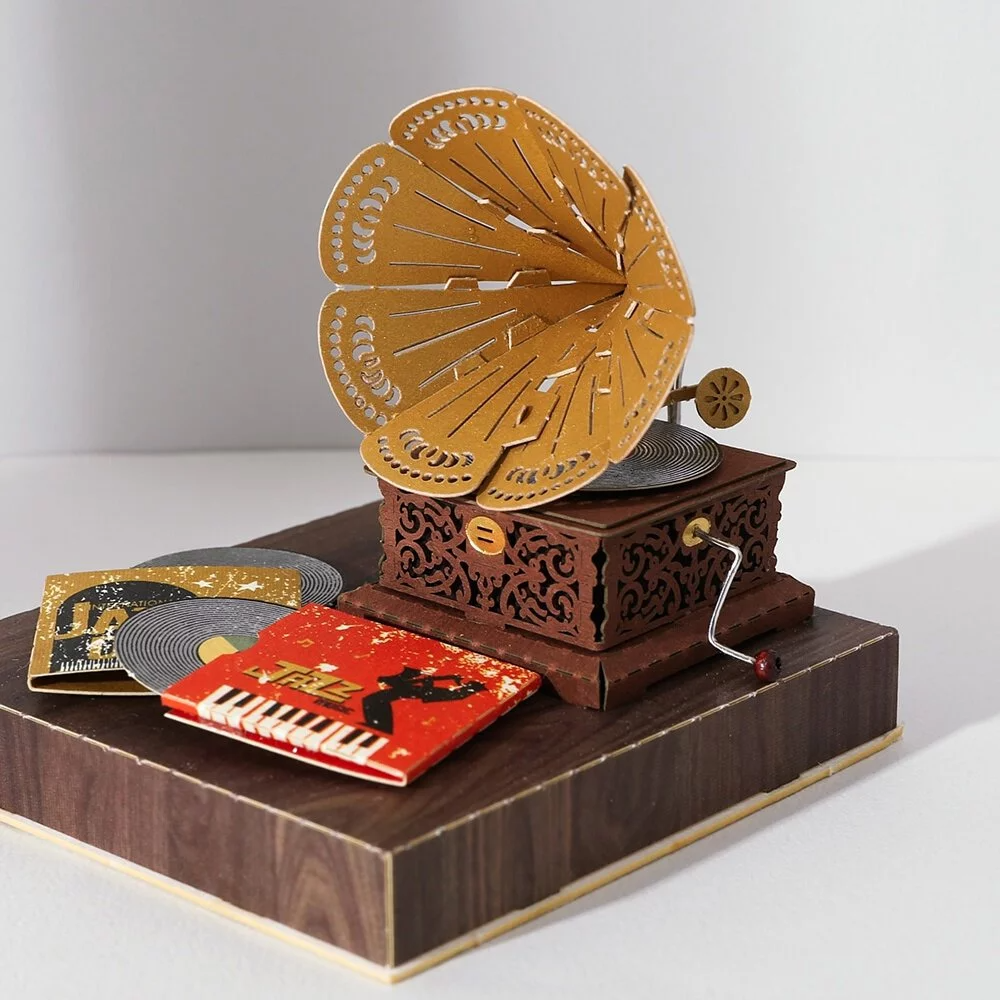 Puzzle 3d papel PaperNthought - VINTAGE DIY KIT / PHONOGRAPH (Vitrola)