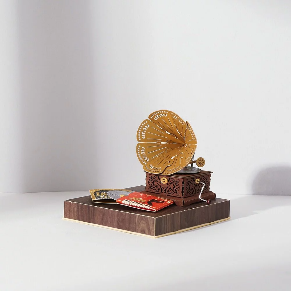 Puzzle 3d papel PaperNthought - VINTAGE DIY KIT / PHONOGRAPH (Vitrola)
