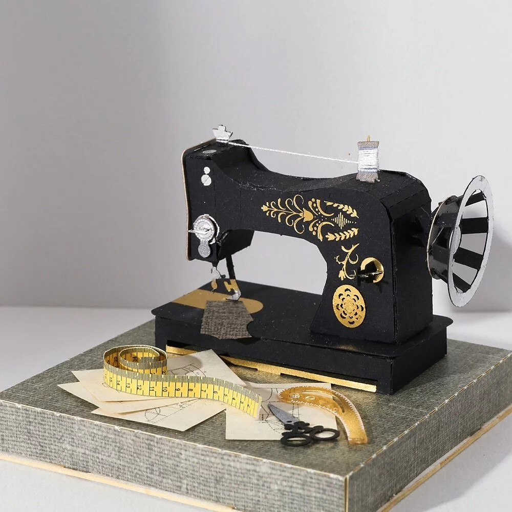 Puzzle 3d papel PaperNthought - VINTAGE DIY KIT / SEWING MACHINE (MÁQUINA DE COSER)
